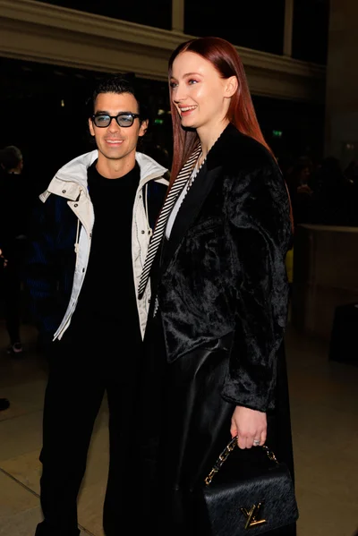 Look 30